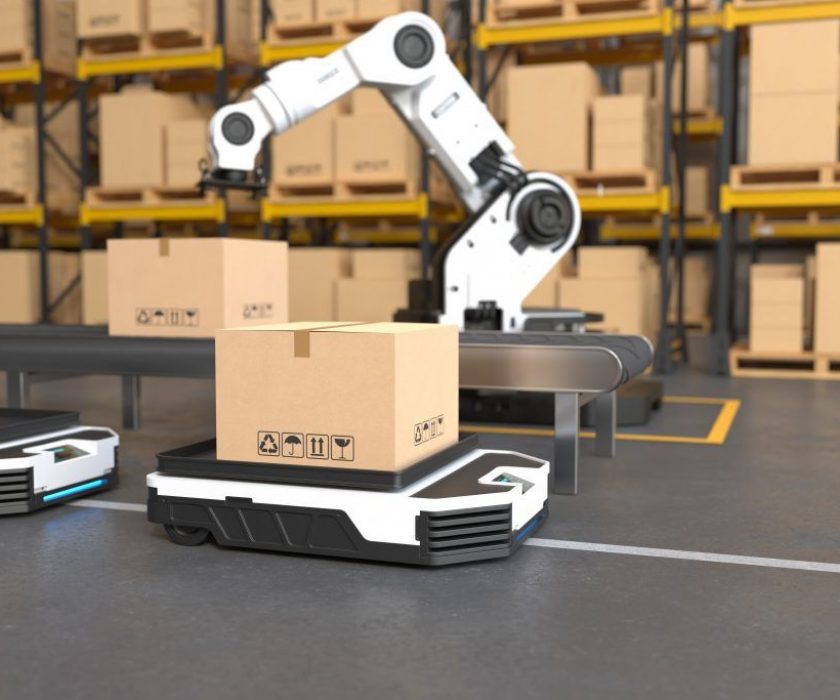 the-robot-arm-picks-up-the-box-to-autonomous-1024×683